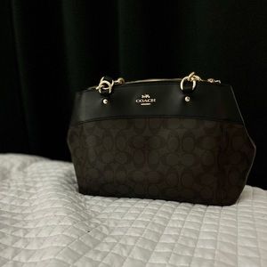 Coach Signature Brooke Carryall Brown Black F25396